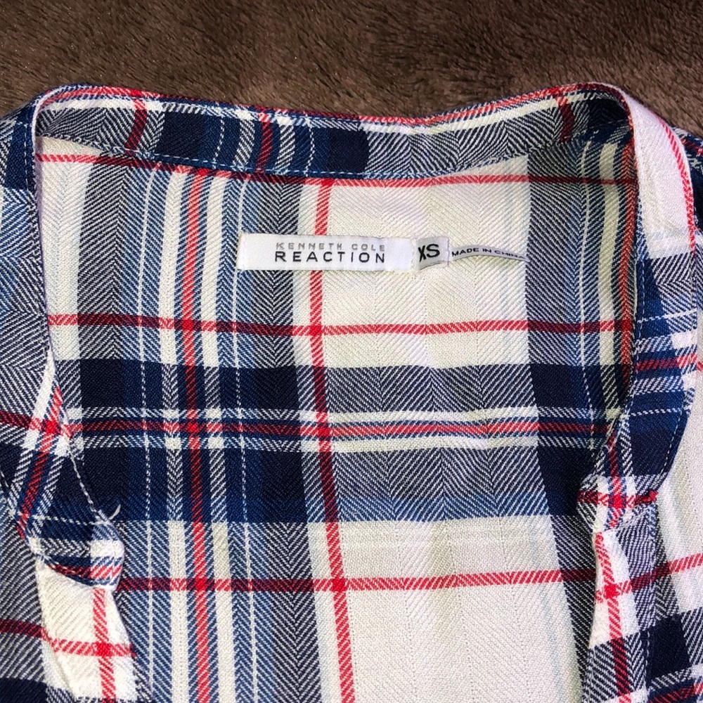 Kenneth Cole Reaction Plaid Button Up, Size XS - Picture 2 of 2